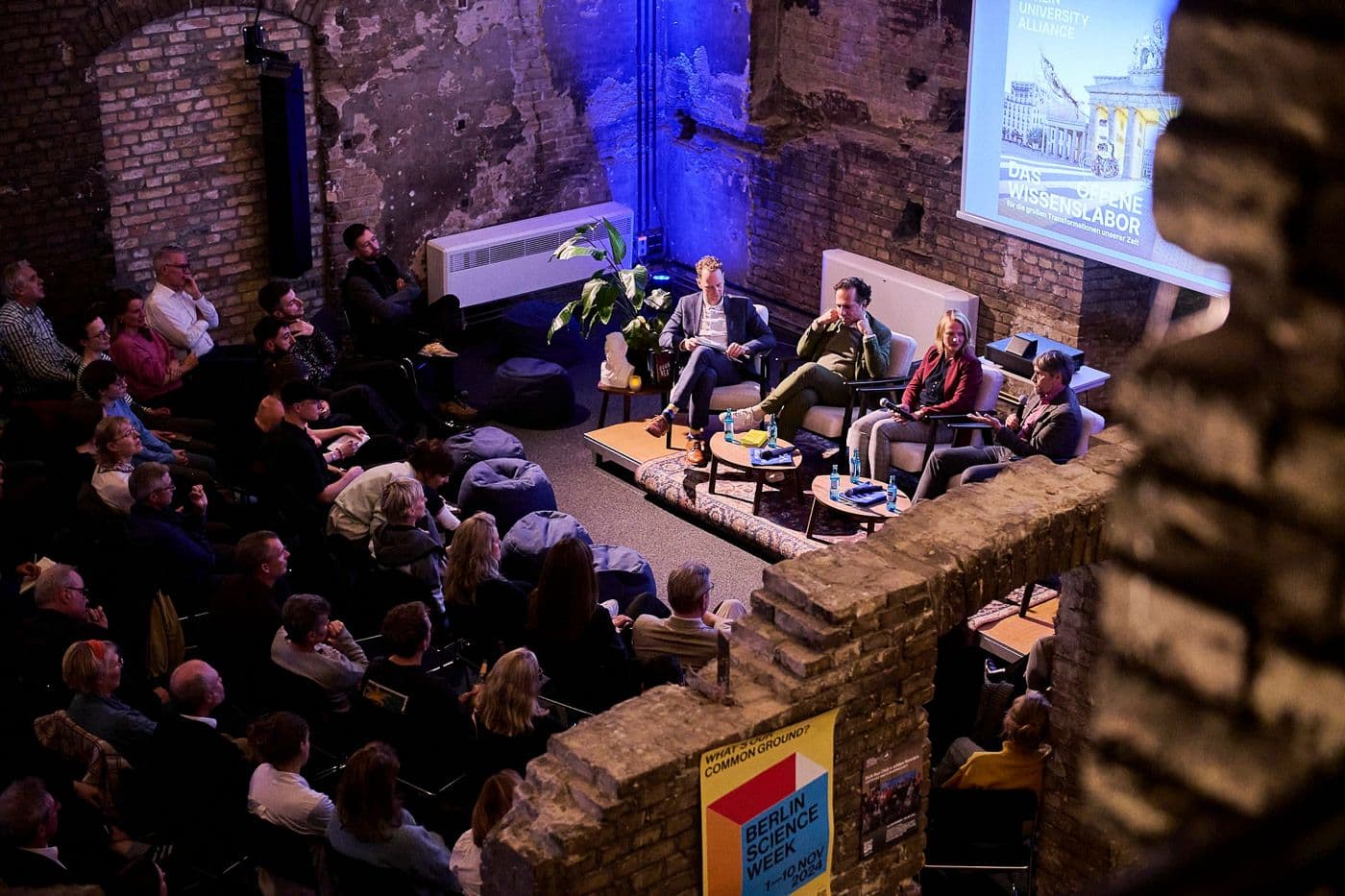 Mazda Adli, Anne-Sophie Behm-Bahtat und Sascha Karberg beim BUA Open Space #3: „Vertrauen in Wissenschaft“